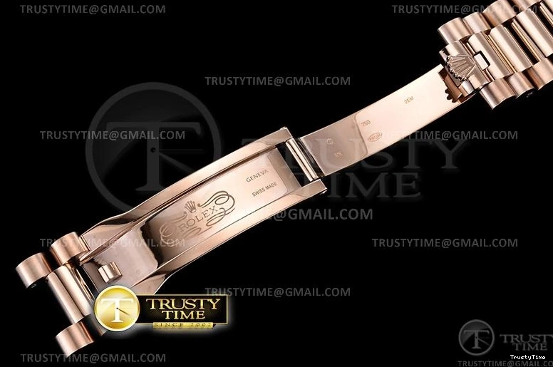 0423 RDD0223A – DayDate 36mm Packable 702